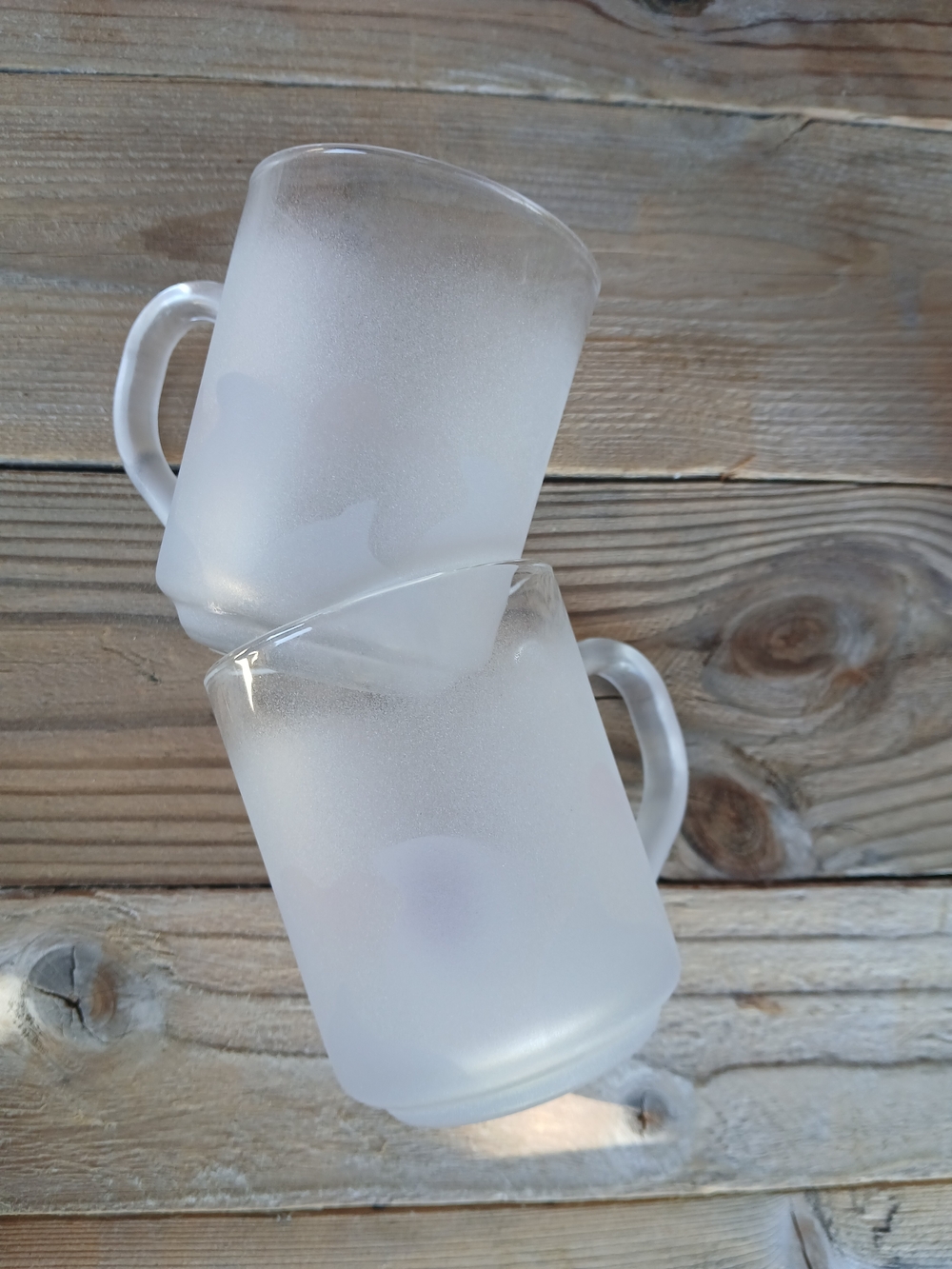 (2/20$)Vintage Arcoroc Aspen Leaf Pattern Frosted Coffee Cups - Made in France